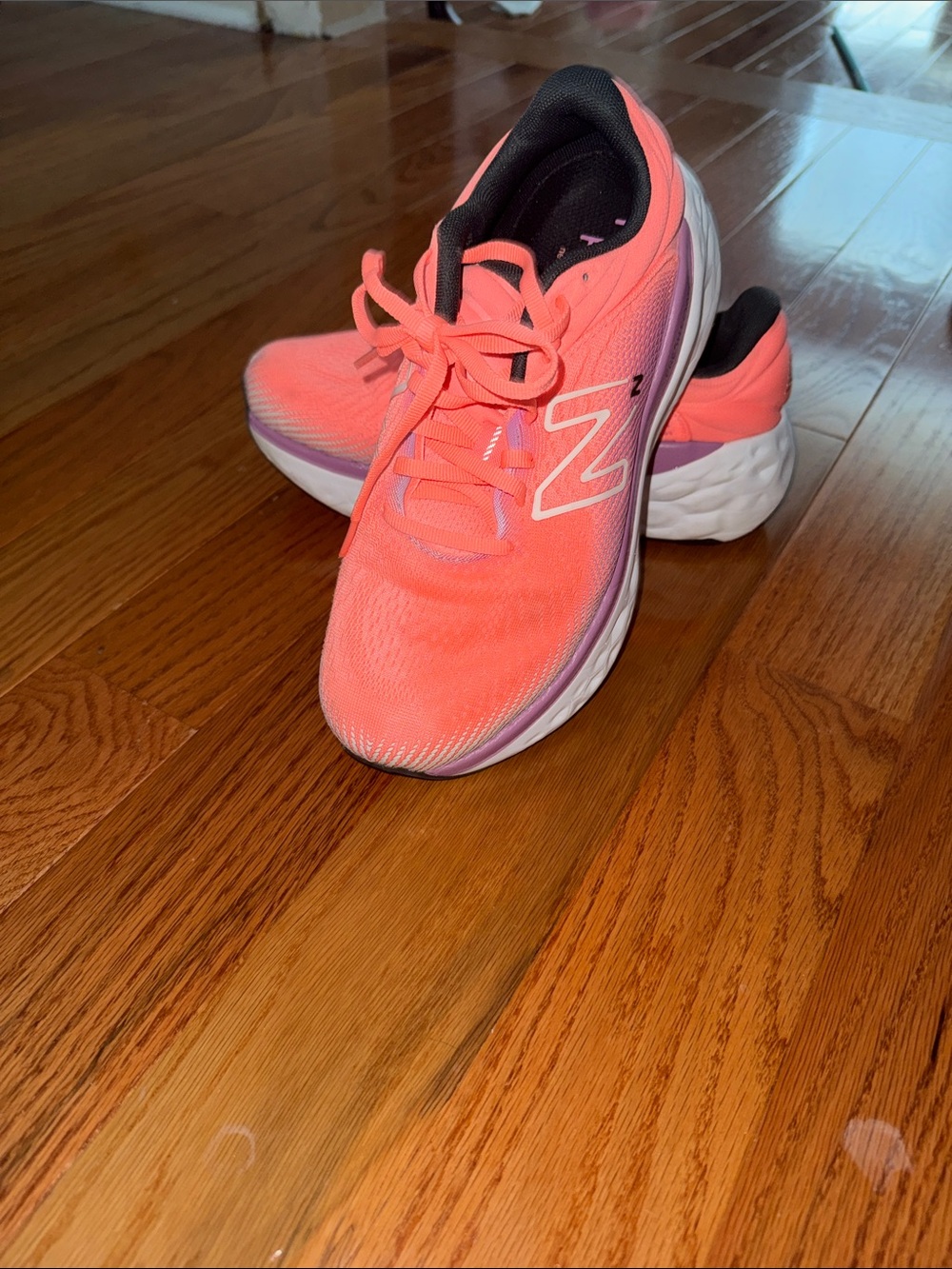 New Balance Women’s Fresh Foam 860 Wide Coral/Pink Running Sneakers